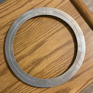 Pampered chef pie crust shield